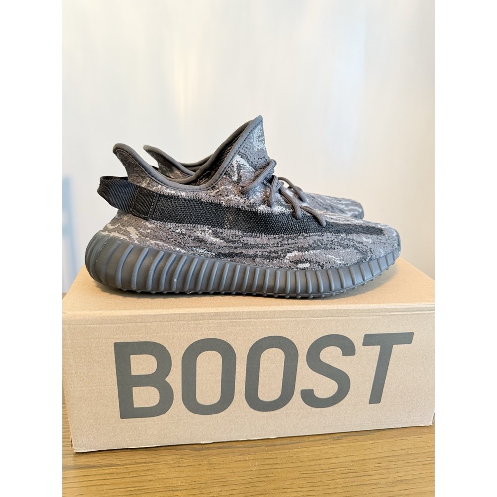 Men's Adidas Yeezy Boost 350 V2 MX Rock Gray Low Top Sneakers 11.5 GW3774